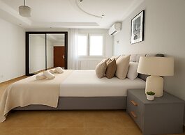 Spacieux Appartement à Hydra