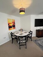 Spacious Comfortable Central Derby 2-bed Apartment