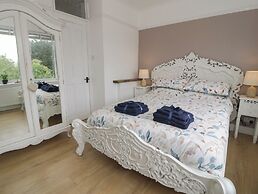 Mid Haven Cottage