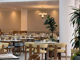 Imperial Island by Louis Hotels
