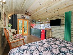Under the Oak Tree Shepherd's Hut
