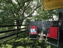 Under the Oak Tree Shepherd's Hut