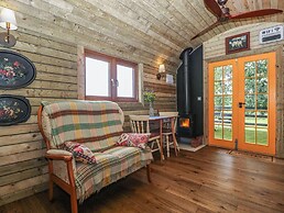 Under the Oak Tree Shepherd's Hut