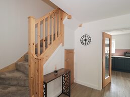 3 The Stables