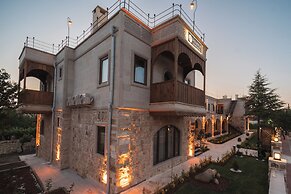 Sv Valinor Stone House