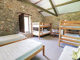 East Barn Bunkhouse