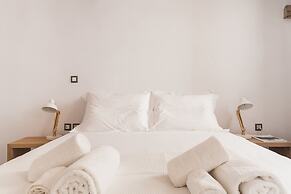 Athens Residence - Cozy Gem Near Acropolis