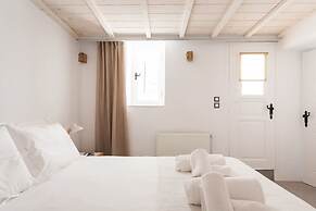 Athens Residence - Cozy Gem Near Acropolis