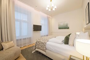 RAFAEL KAISER - Signature Apartments