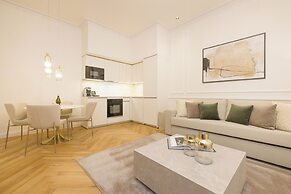 RAFAEL KAISER - Signature Apartments