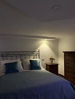 Annygiò House - De Vivo Realty