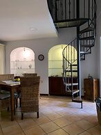 Annygiò House - De Vivo Realty
