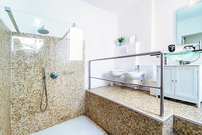 Chic apt near Duomo di Como