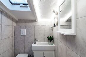 Chic apt near Duomo di Como