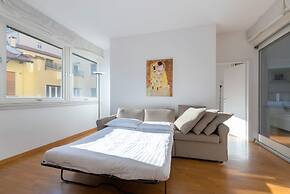 Welcoming Flats by Lake Como