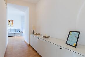 Welcoming Flats by Lake Como