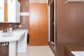 Welcoming Flats by Lake Como