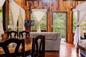 Monteverde Romantic Cottage