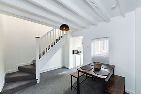 Newark Central Cottage