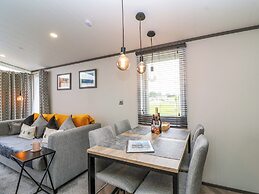 Hazelnut Lodge