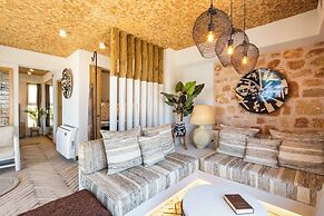 Vala Luxury Villa B