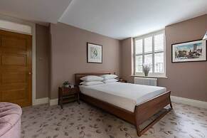 Drury Lane II by Onefinestay