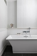 Drury Lane II by Onefinestay