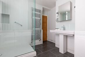 Drury Lane II by Onefinestay