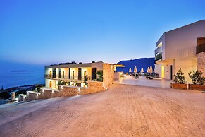 Lyxos Hotel