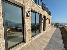 Lyxos Hotel
