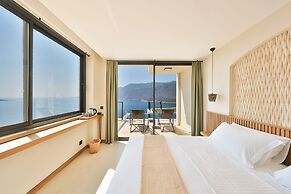 Lyxos Hotel