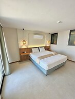 Lyxos Hotel