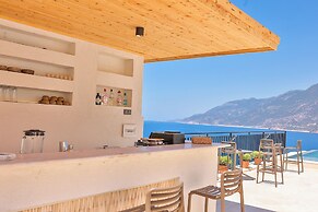 Lyxos Hotel
