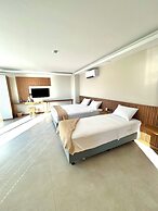Lyxos Hotel