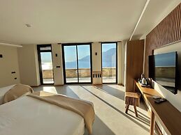 Lyxos Hotel