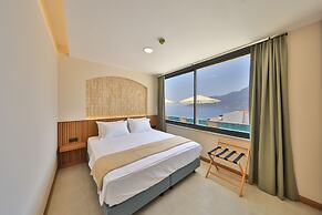 Lyxos Hotel