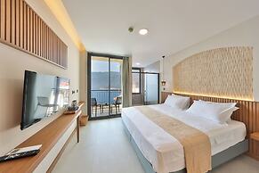 Lyxos Hotel