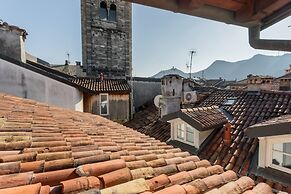 Domus 5 in Como in Como