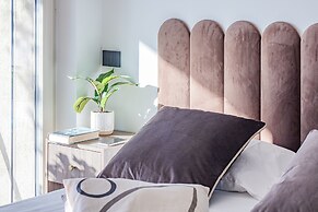 Aurora Apartment in Como