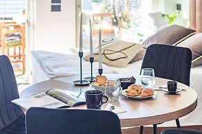Aurora Apartment in Como