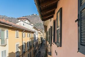 Domus 3 in Como in Como