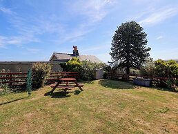 4 Cliff Cottages