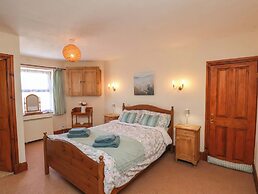 4 Cliff Cottages