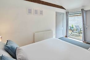 Host Stay Kestrel Cottage