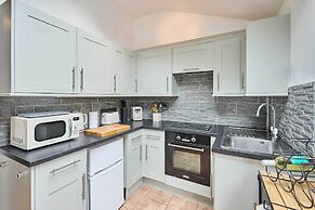 Host Stay Kestrel Cottage