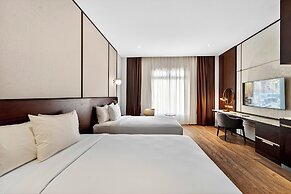 Jewelz By King's Hotel