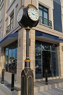 Jewelz By King's Hotel