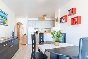 Apartment in Empuriabrava With Beach Access