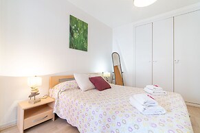 Apartment in Empuriabrava With Beach Access