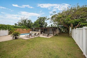 Private Pool Near the Beach Pet Friendly